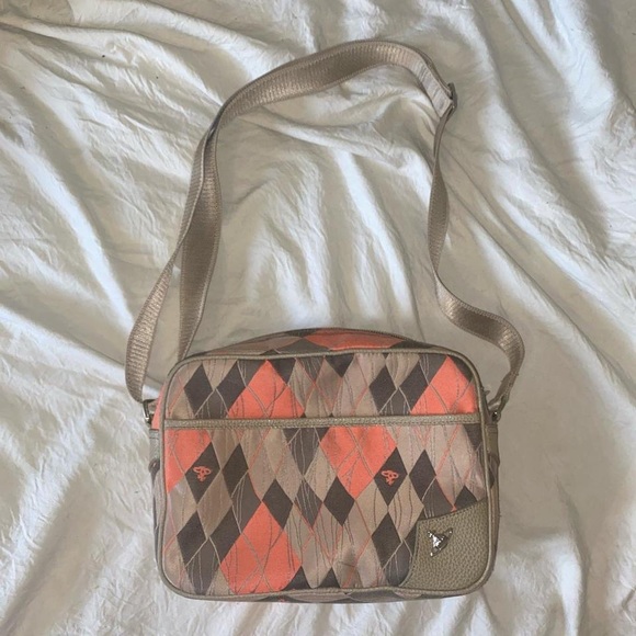 Vivienne Westwood argyle messenger bag 150$ - Picture 1 of 4